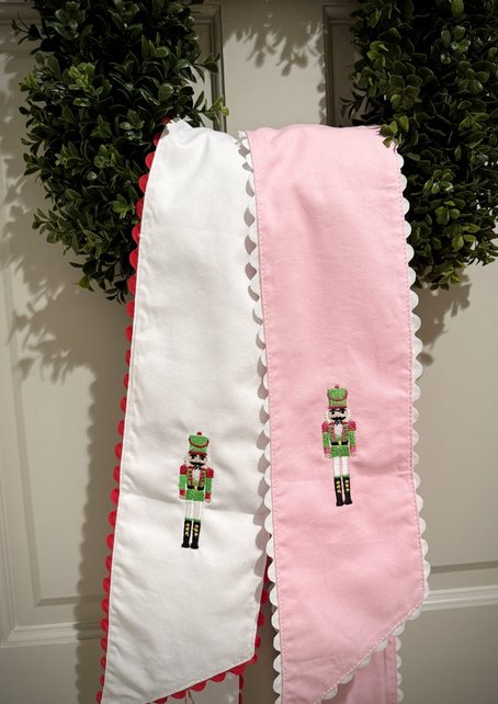 Christmas Wreath Sash